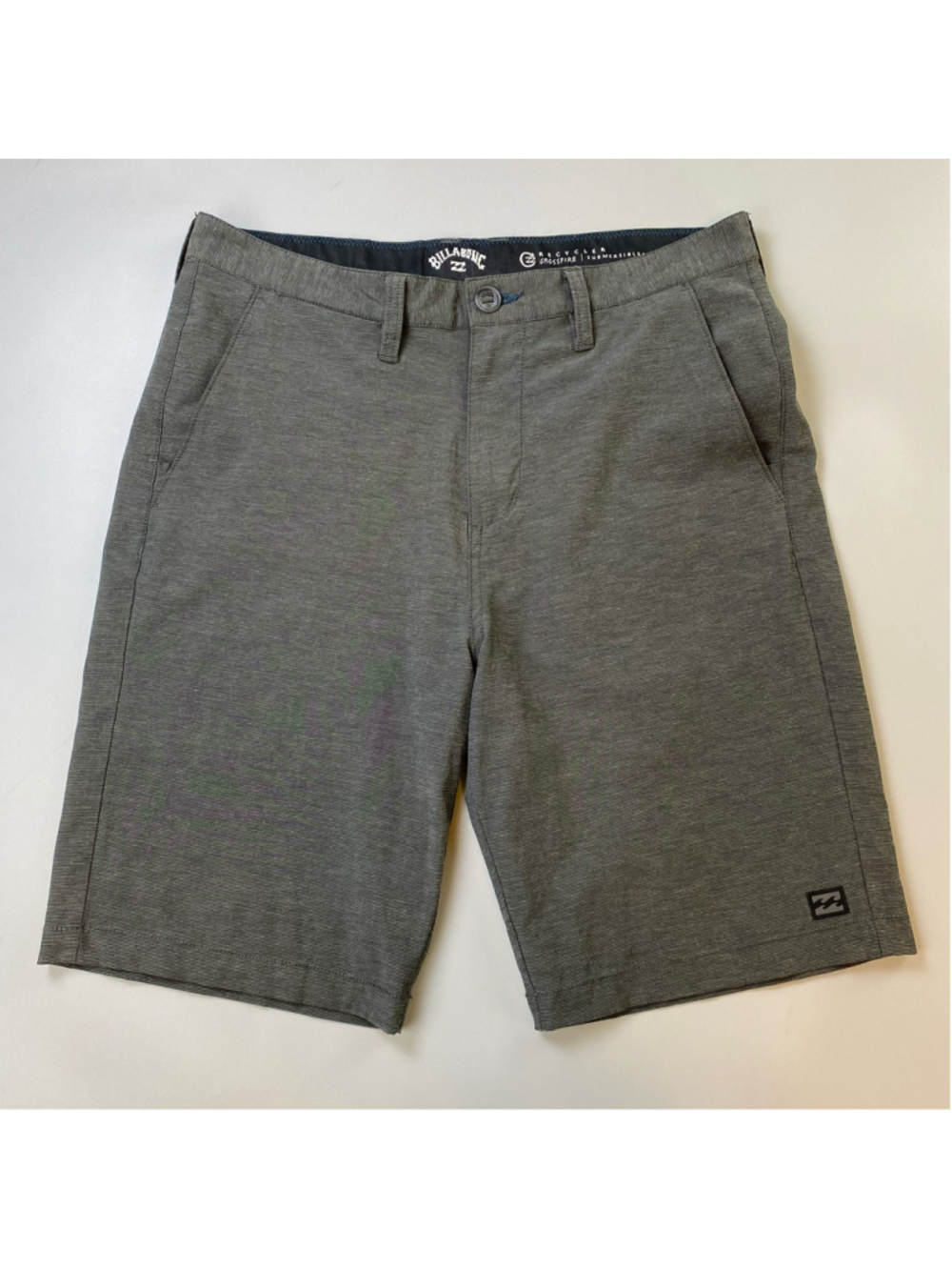 Billabong Shorts 32 Grey Black Hybrid Crossfire Submersibles Recycler Pinstripe